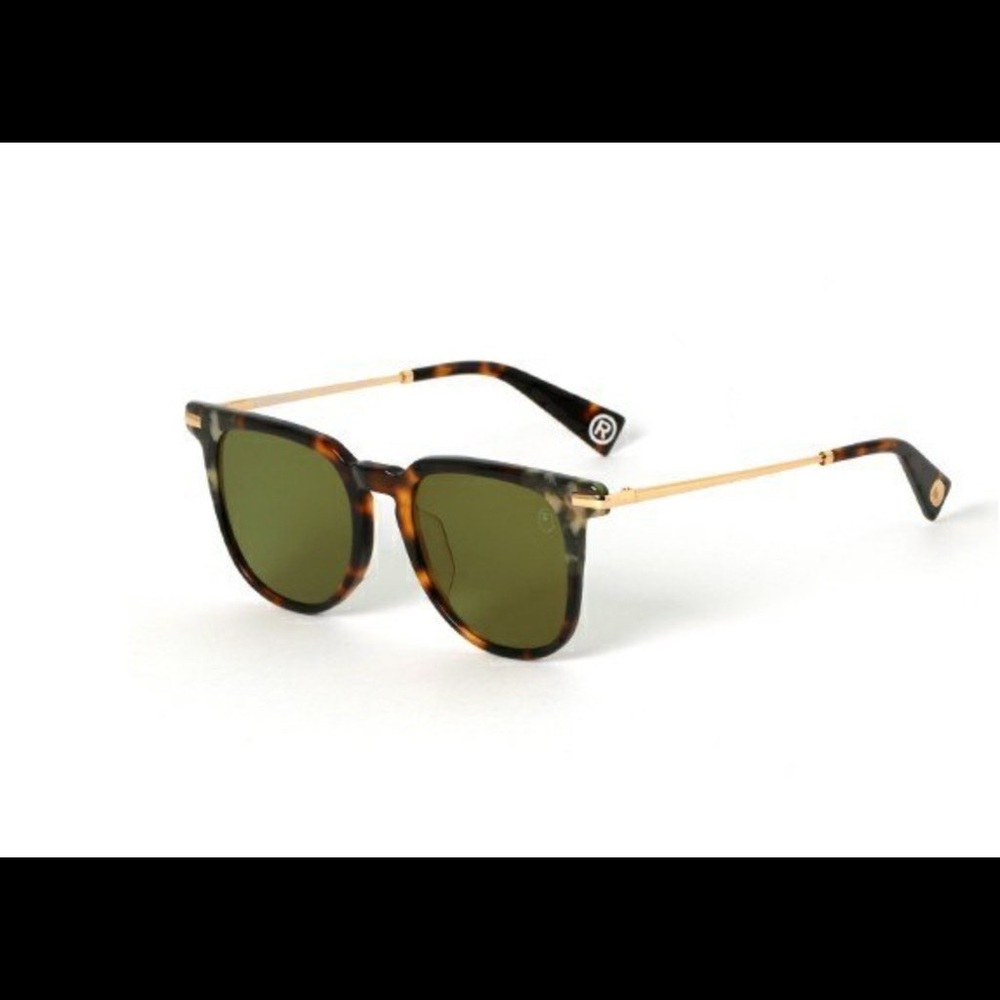 BAPE sunglasses bs13055 with box